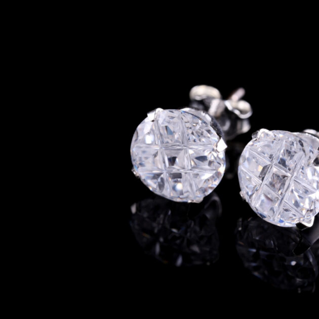 أقراط ألماس